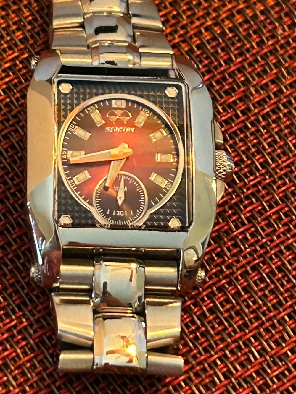 Ladies Reactor Fusion Wrist Watch